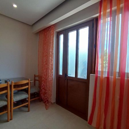 Achilles Apartments Sarandë Zimmer foto
