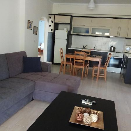 Achilles Apartments Sarandë Exterior foto