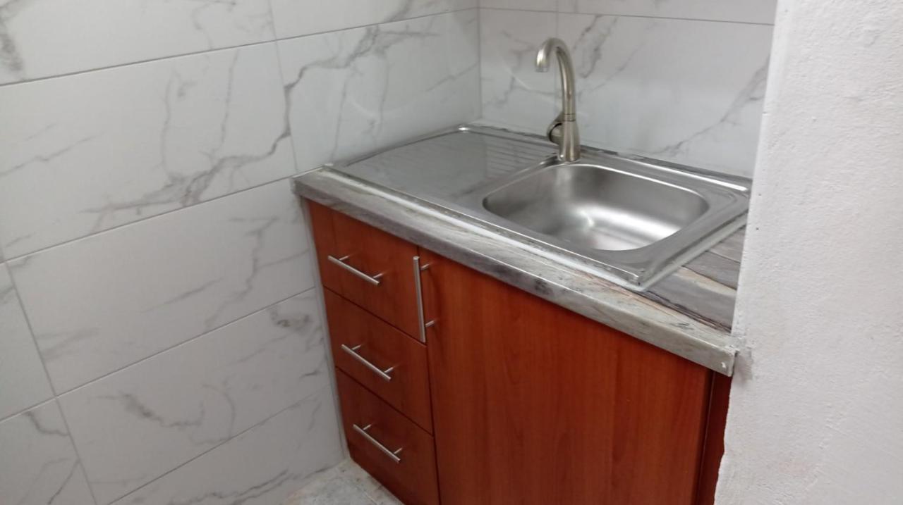 Achilles Apartments Sarandë Exterior foto