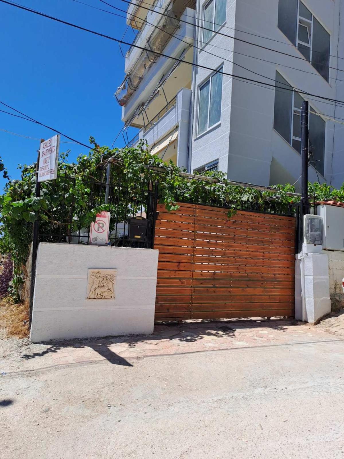 Achilles Apartments Sarandë Exterior foto
